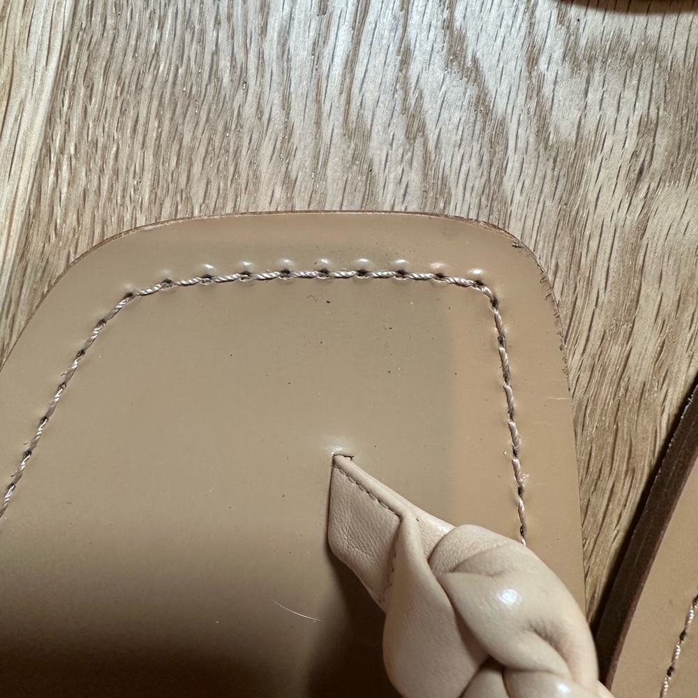 LOQ Rey Sandals - Picture 4 of 11